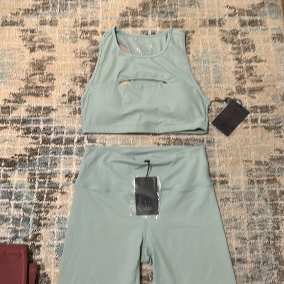 Raw Gear 2 PC Workout outfit size XL - Picture 2 of 5